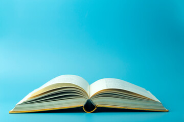 一个小土坡的标志