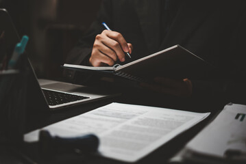 一个小土坡的标志